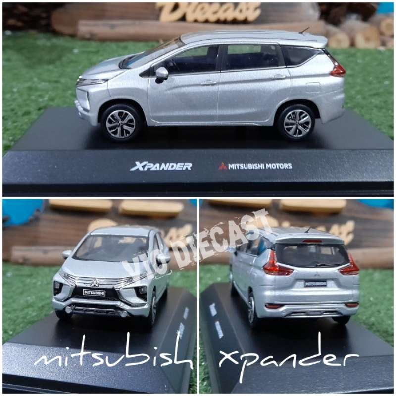 Diecast xpander discount
