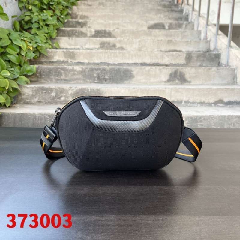 Tumi utility pouch online