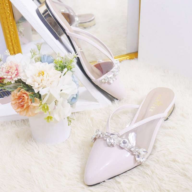 Sepatu high heels 2 cm outlet