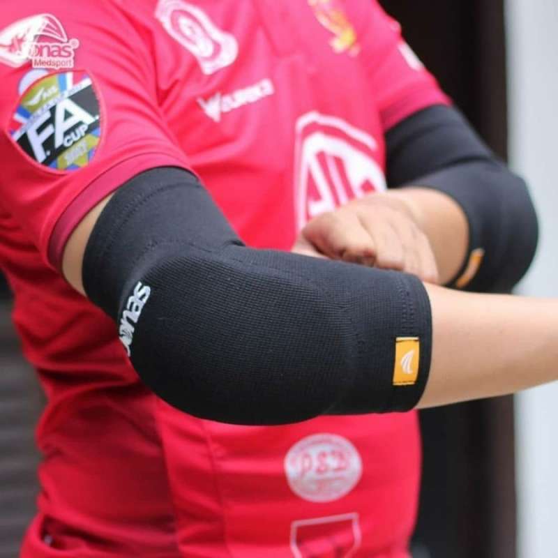Futsal elbow best sale pads