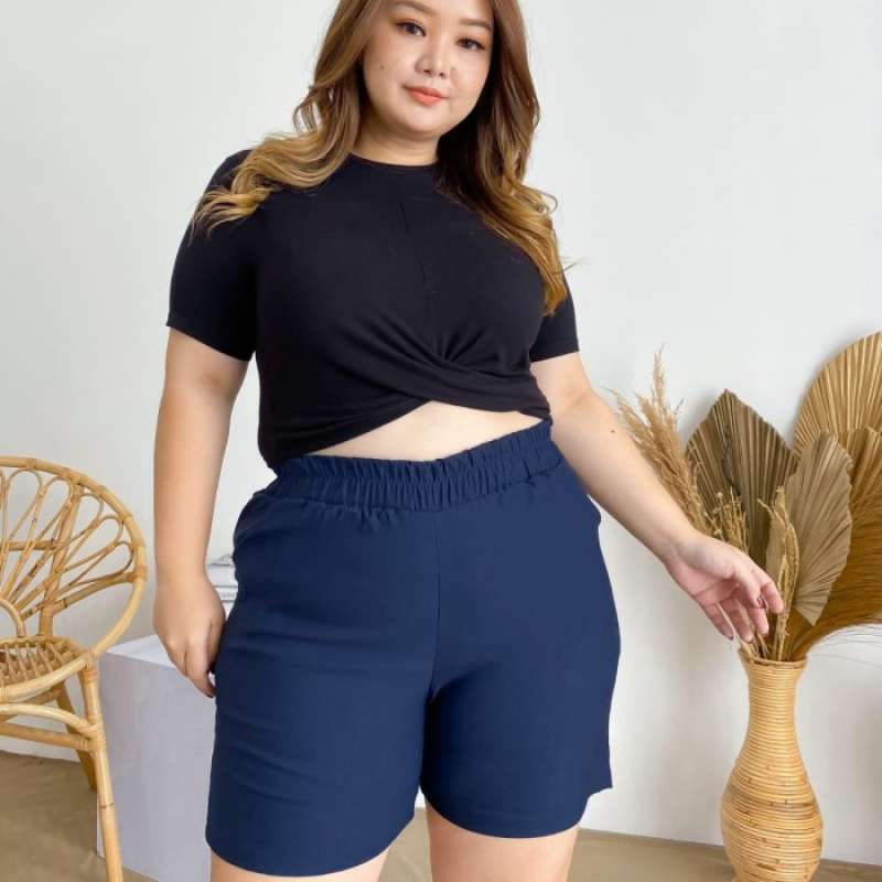 Hot pants big top size