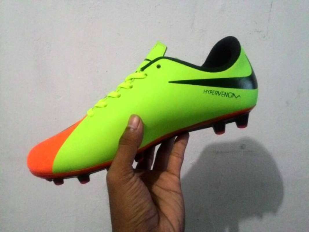 Sepatu bola top nike hypervenom 2018