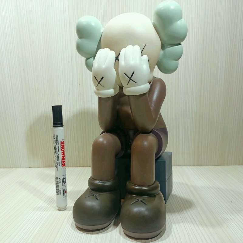 Harga best sale kaws toys