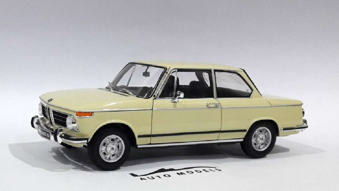 Jual 1:18 Kyosho Bmw 2002 Tii Beige Di Seller Automodels - Kelapa