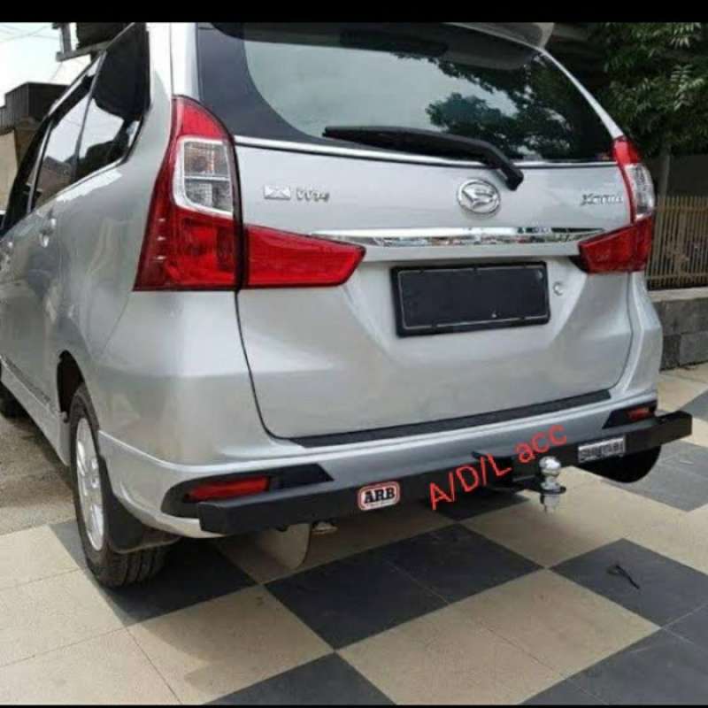 Chrome tow outlet bar for avanza