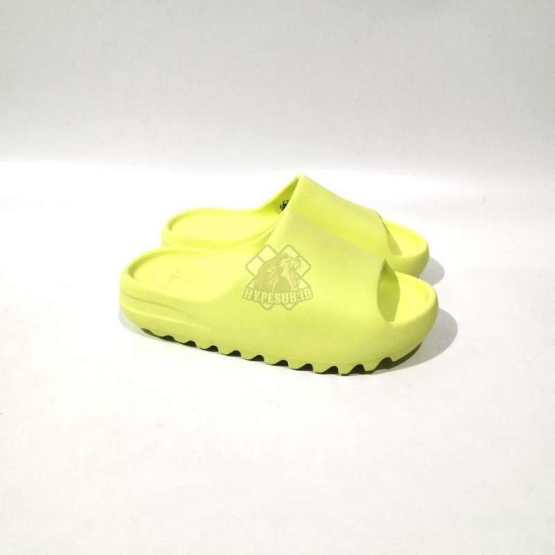 Promo Yeezy Slide Glow Green (Original 100%) - 42 Diskon 29% di Seller  Hypesub Indonesia Official Store - Hypesub Indonesia | Blibli