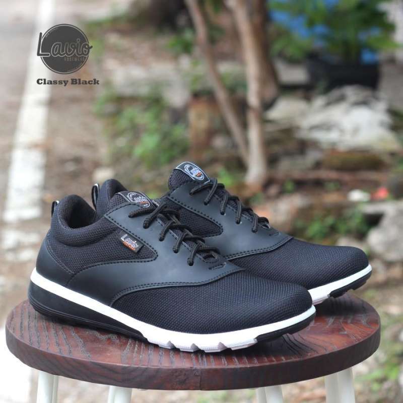 Jual Sepatu Sneakers Kasual Pria Keren Lavio Classy Best Seller 40 Hitam Di Seller Store Lavio Cipadung Kidul Kota Bandung Blibli
