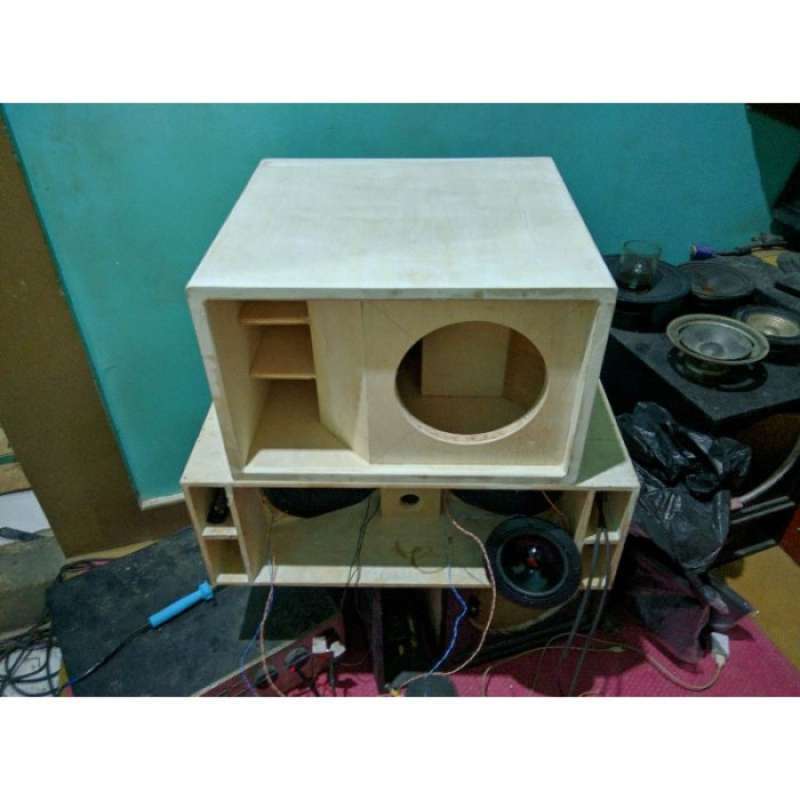 Box speaker 8 in top