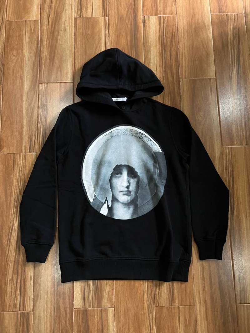 Harga hoodie givenchy store