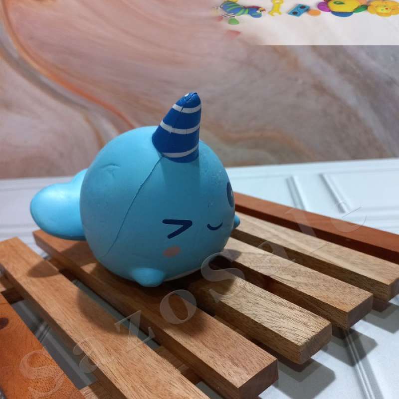 Mini millie the whale squishy cheap