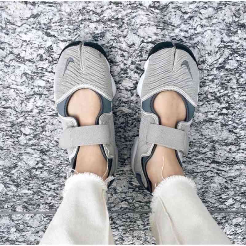 Jual Sepatu Wanita SNEAKER Nike Air Rift Grey Premium Original