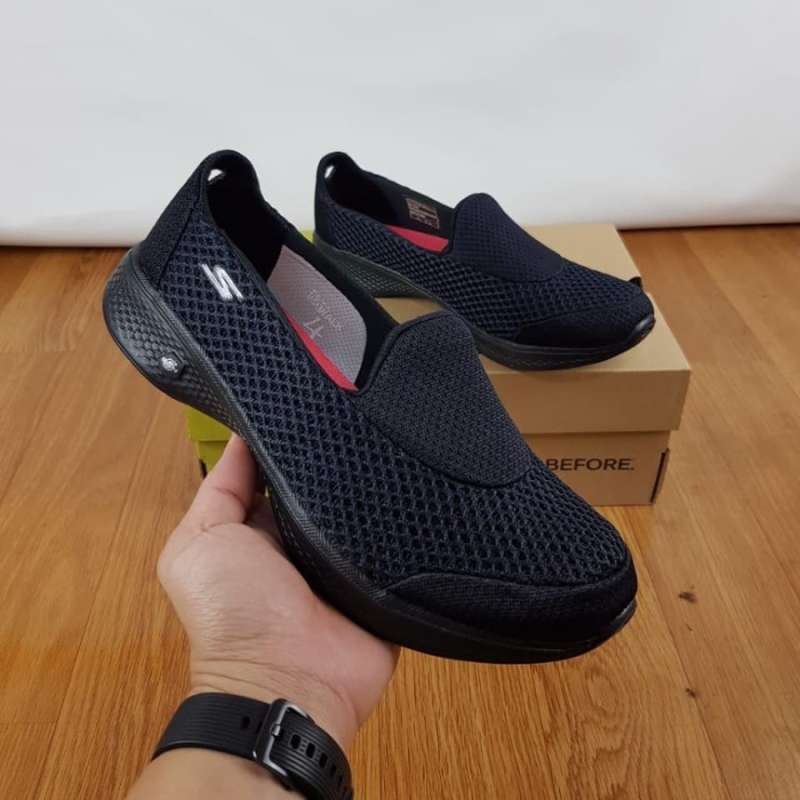 Skechers gowalk deals 4 - kindle