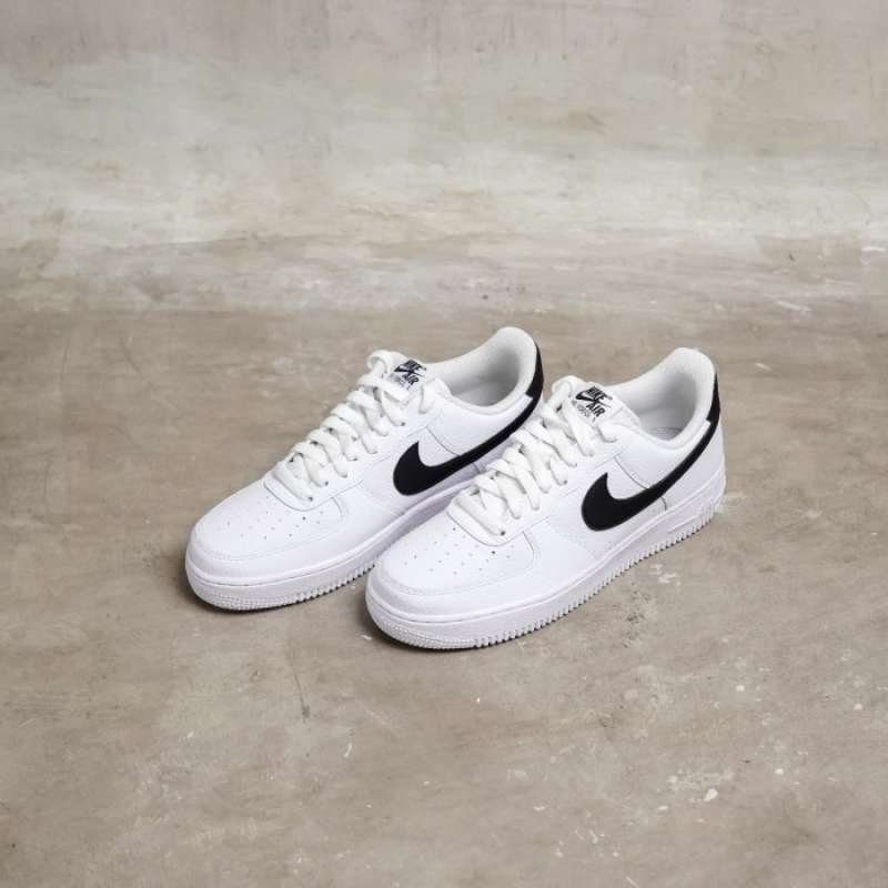 Sepatu nike sale sneakers original