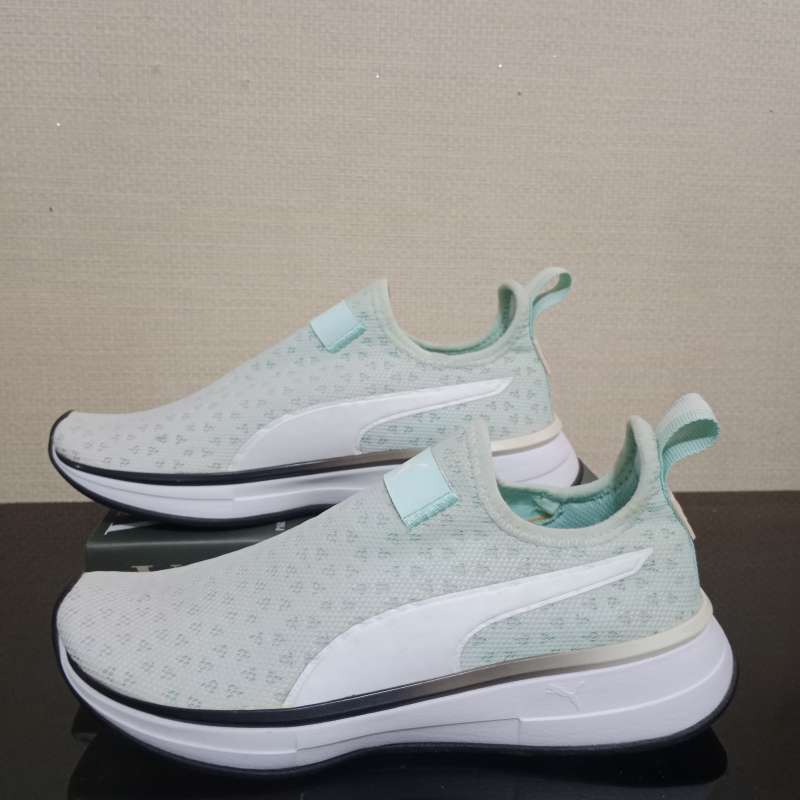 Jual Puma x Selena Gomez Aqua slip on running di Seller Fasi