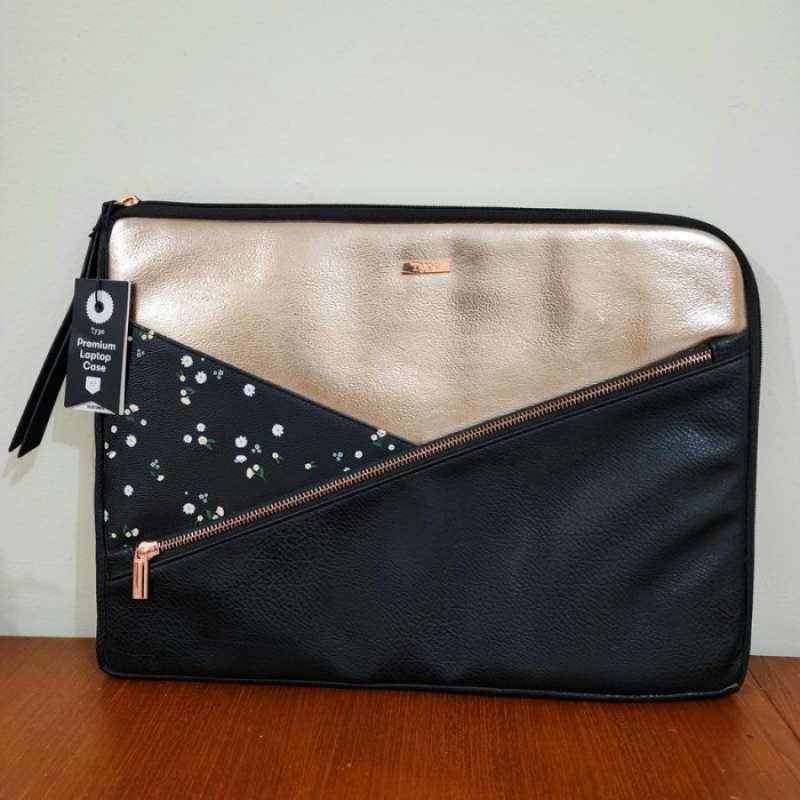 Typo laptop case 15 inch hot sale