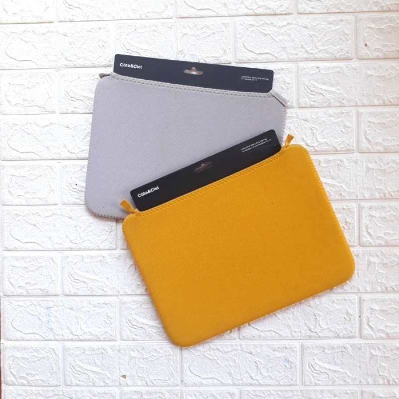 Cote et ciel laptop sales sleeve