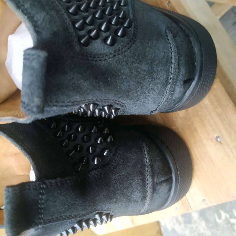 Jual sepatu christian louboutin original di Seller Bamboorattan