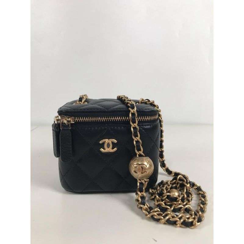 Jual Belle Kate Chanel LIKE NEW Vanity Mini Pearl Crush Adjustable