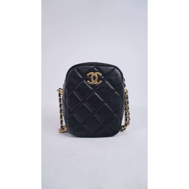 Black Quilted Lambskin Mini Pearl Crush Mini Vanity Case Gold Hardware, 2021