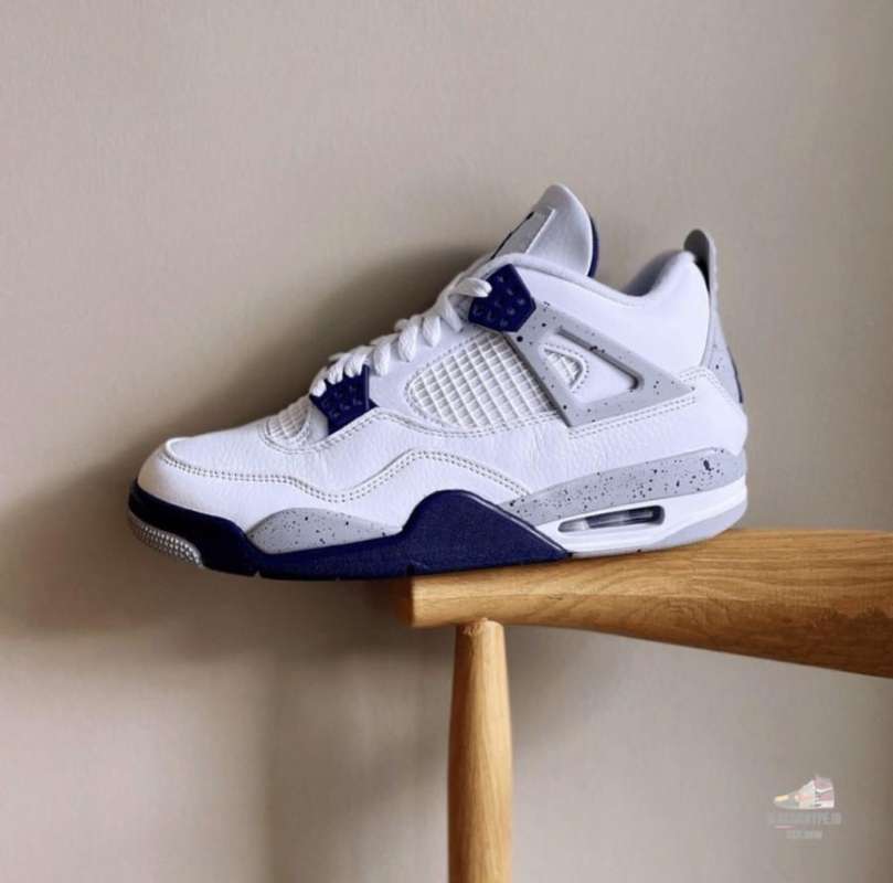 AIR JORDAN 4 RETRO MIDNIGHT NAVY 100 ORIGINAL