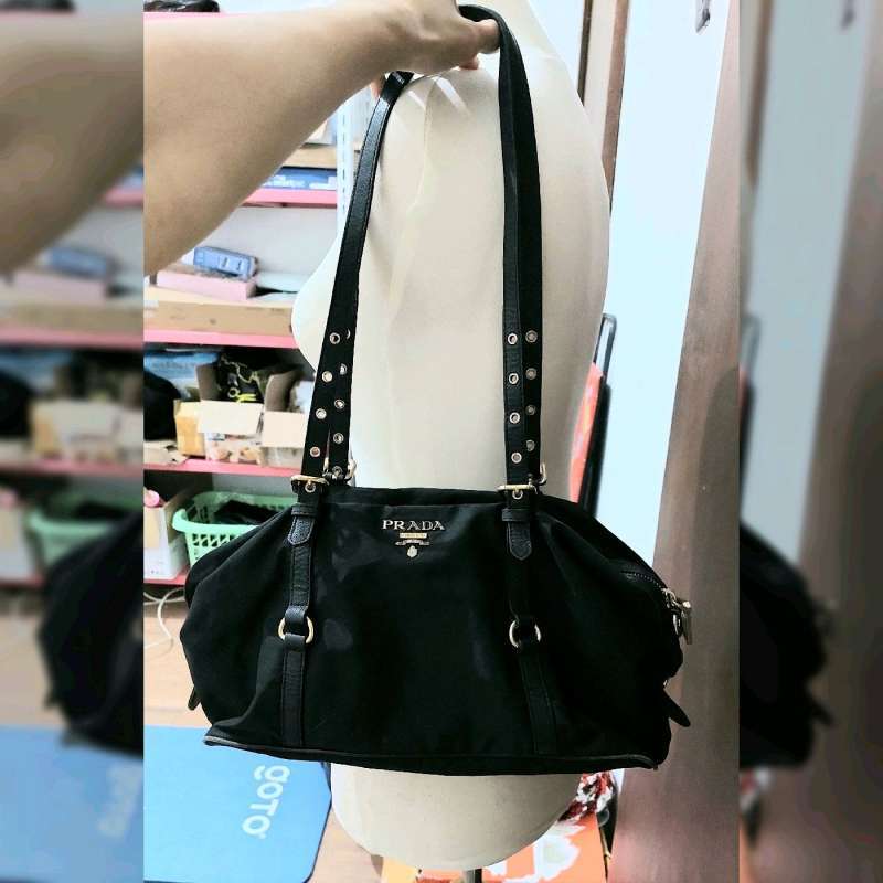 Jual Tas Prada Nylon Ori Model Terbaru Kekinian Harga Diskon