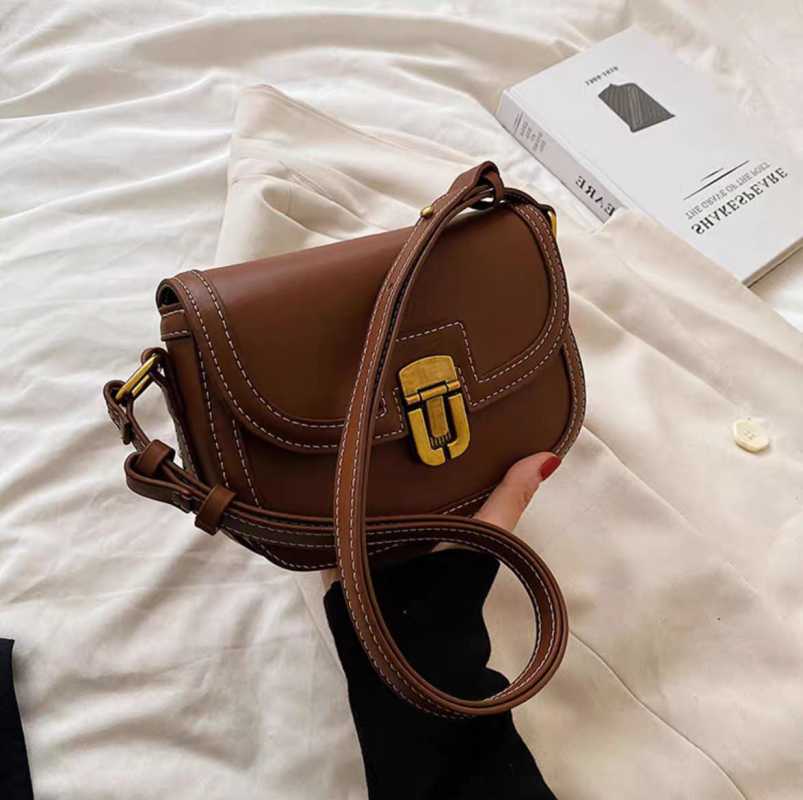 Model tas sling bag on sale