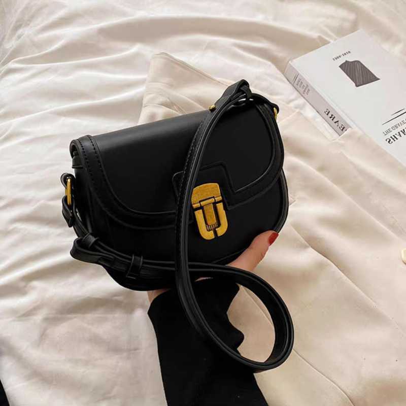 Tas Selempang Wanita Mini Model Oval Sling Bag Import Korea Style Terbaru 0136