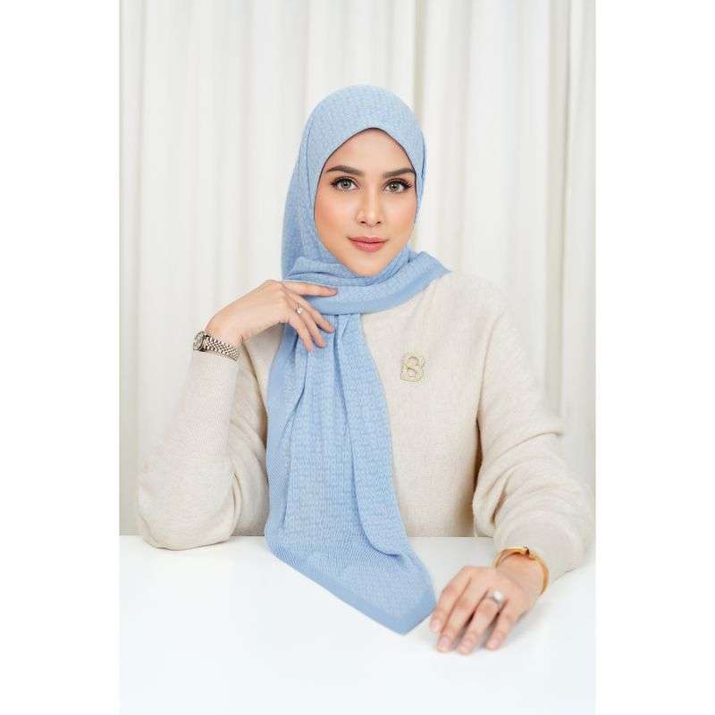 tapis pleated shawl buttonscarves