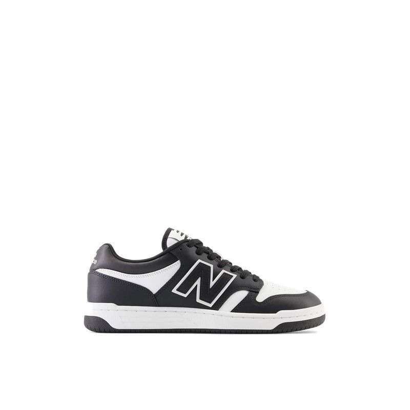Sepatu bola deals new balance visaro
