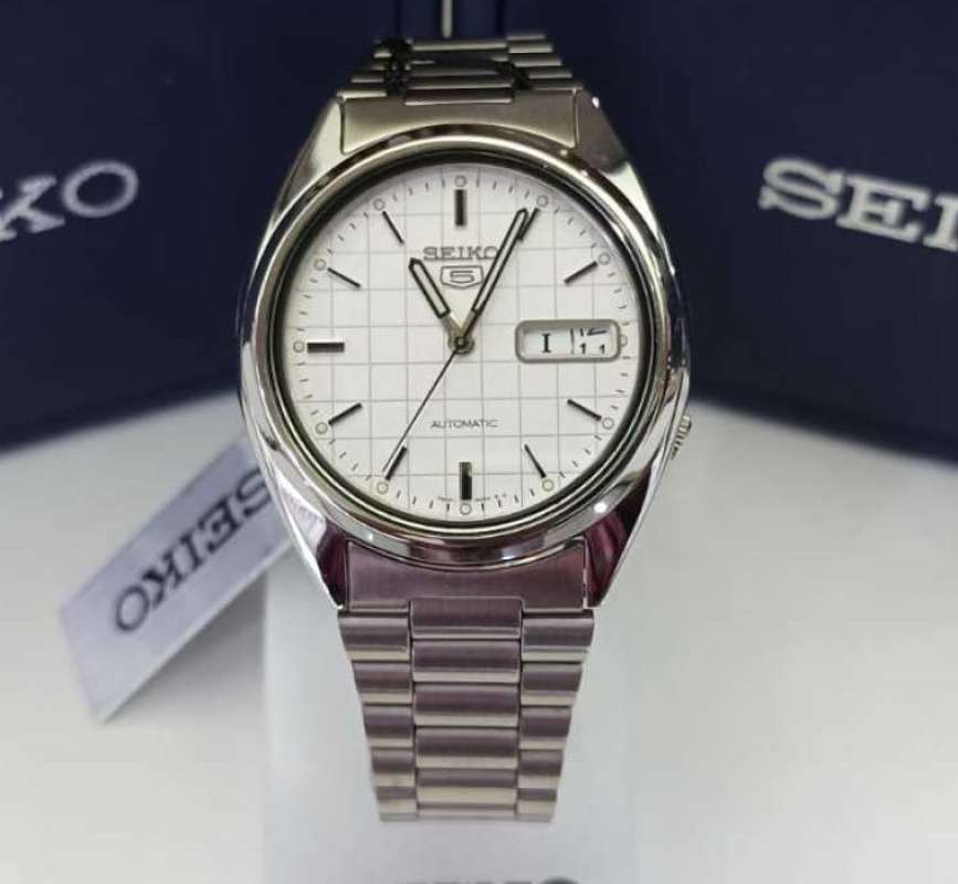 Seiko snk381 best sale