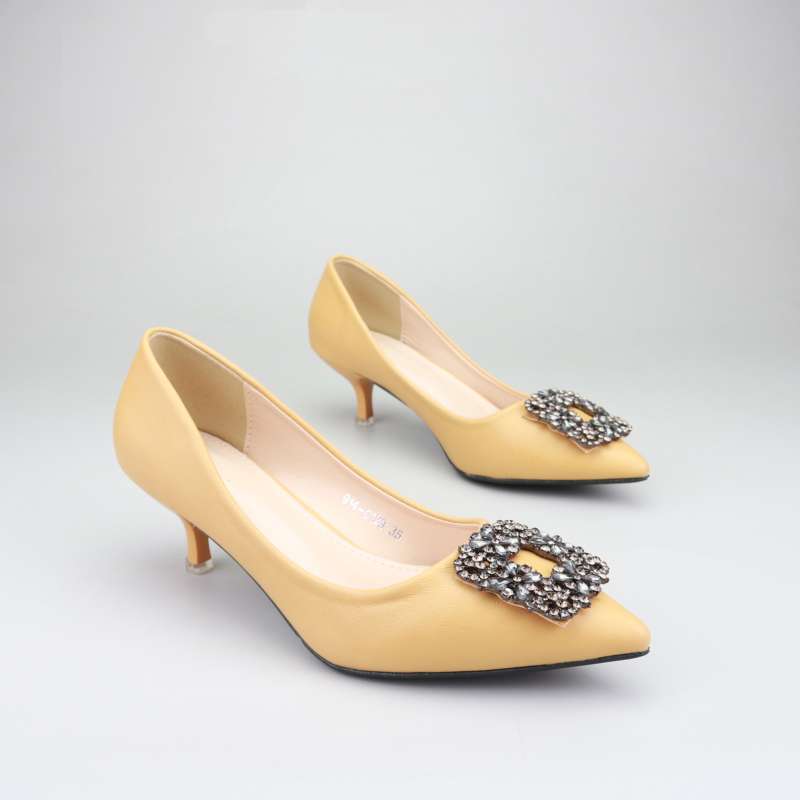 High heels 4 cm sales