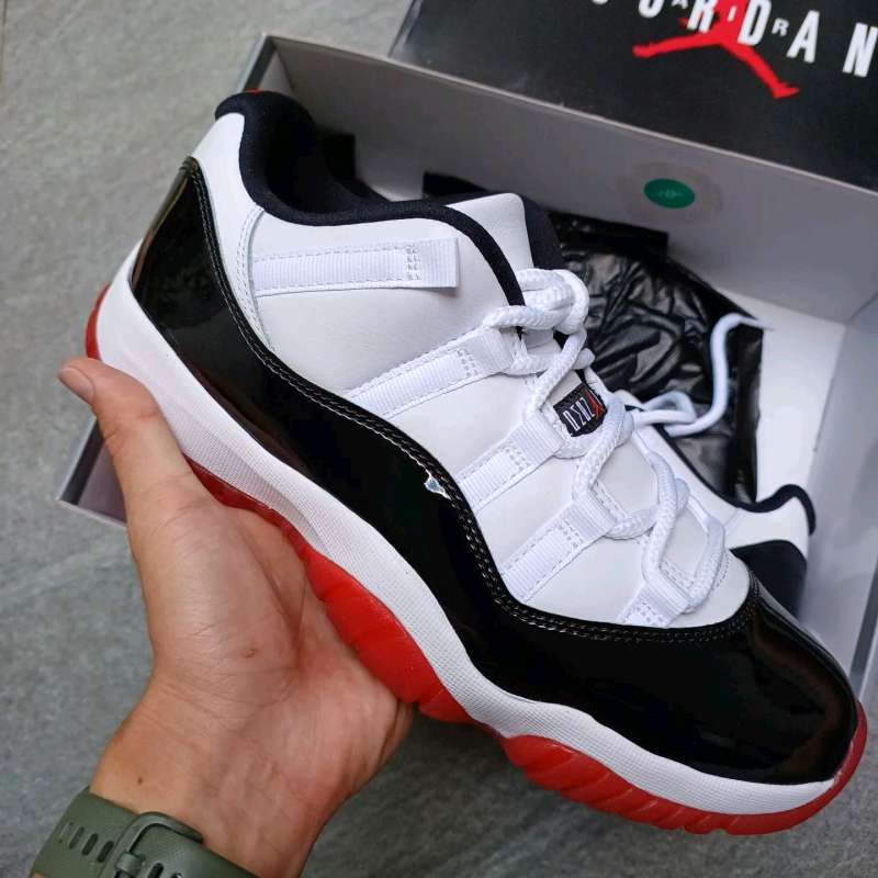 Harga sepatu jordan 11 original on sale