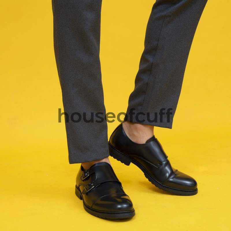 Sepatu monk strap best sale