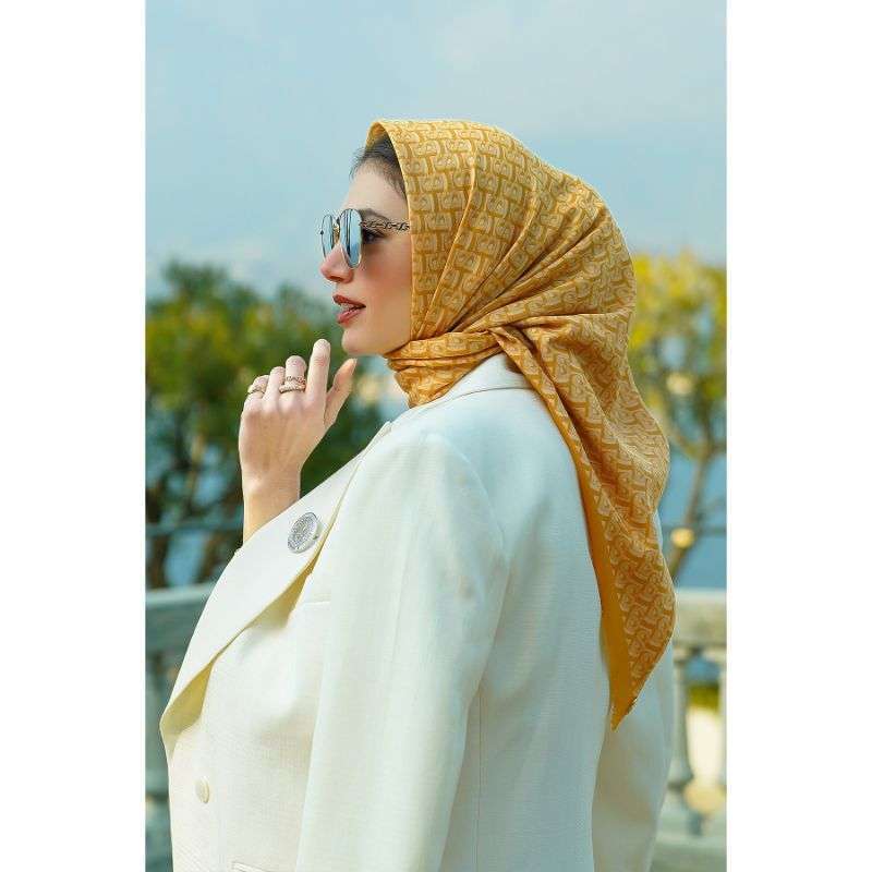 Nikol Aniston onlayn porno Xotinining uyida porno video