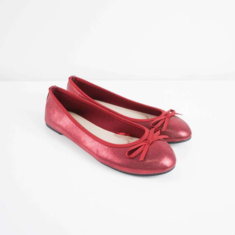 Maroon flat shoes new arrivals
