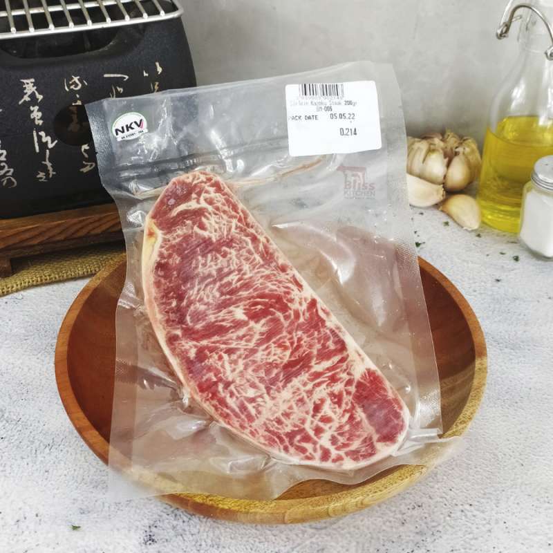 Jual Bliss Kitchen Kazoku Striploin Meltique Wagyu Beef Steak Daging ...
