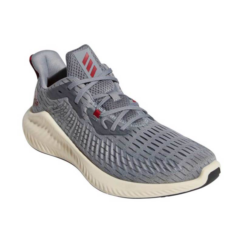 Adidas Alphabounce Instinct на ноге