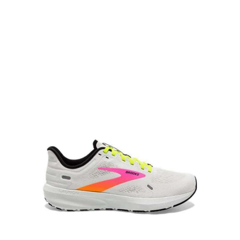 brooks running store