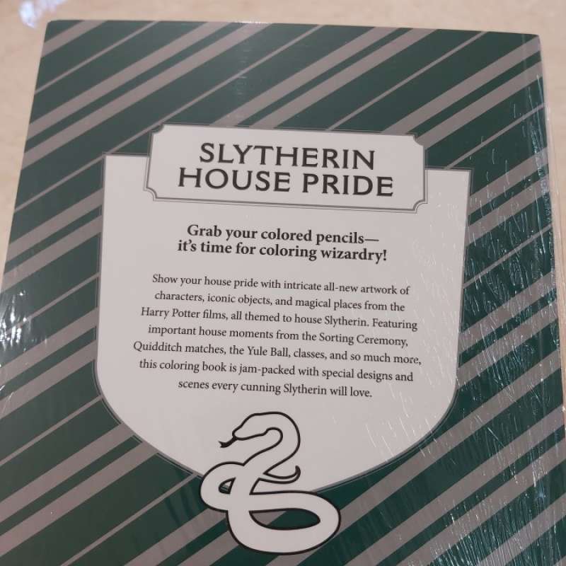 Jual Harry Potter - Slytherin House Pride : The Official Coloring Book ...