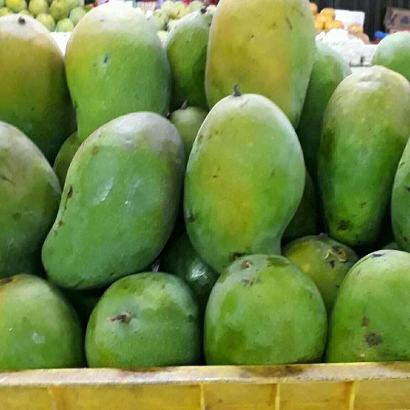 Jual Buah Mangga Harum Manis Matang 1kg di Seller aeeshastore - Kota