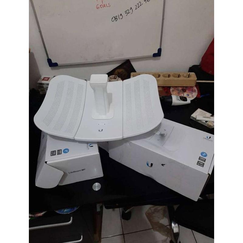 Lbe m5. Ubiquiti LITEBEAM [LBE-m5-23]. Ubiquiti LITEBEAM m5. Радиомост Ubiquiti LITEBEAM m5-23. LITEBEAM m5 POE.