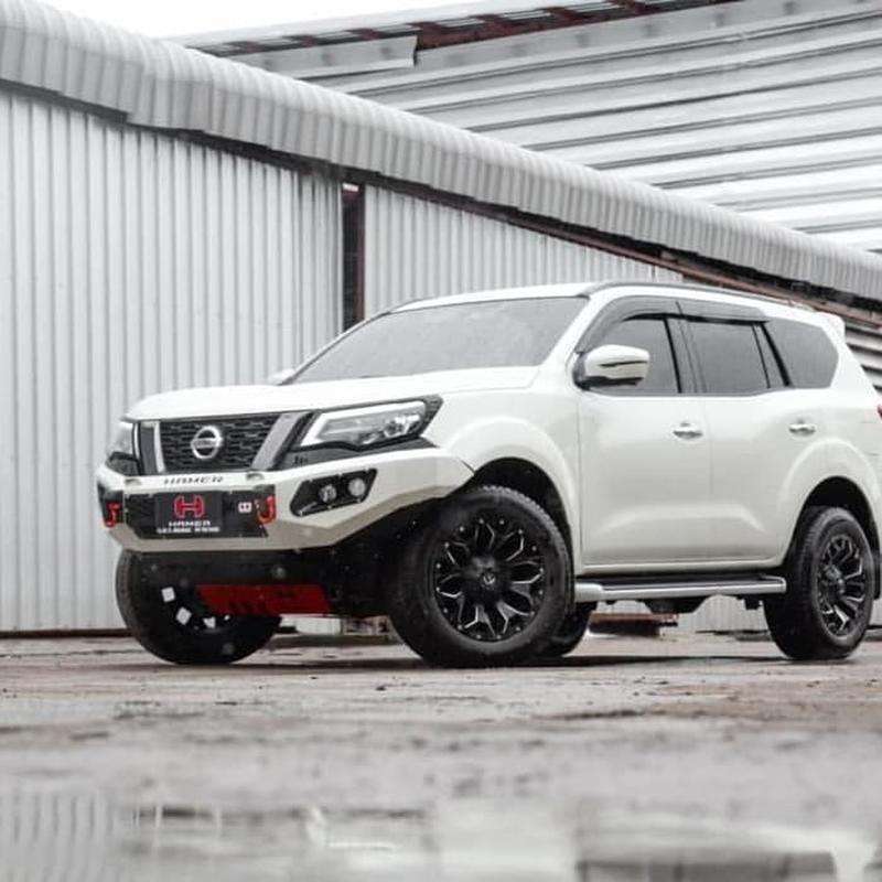 Все модели Nissan Терра 2018 белый