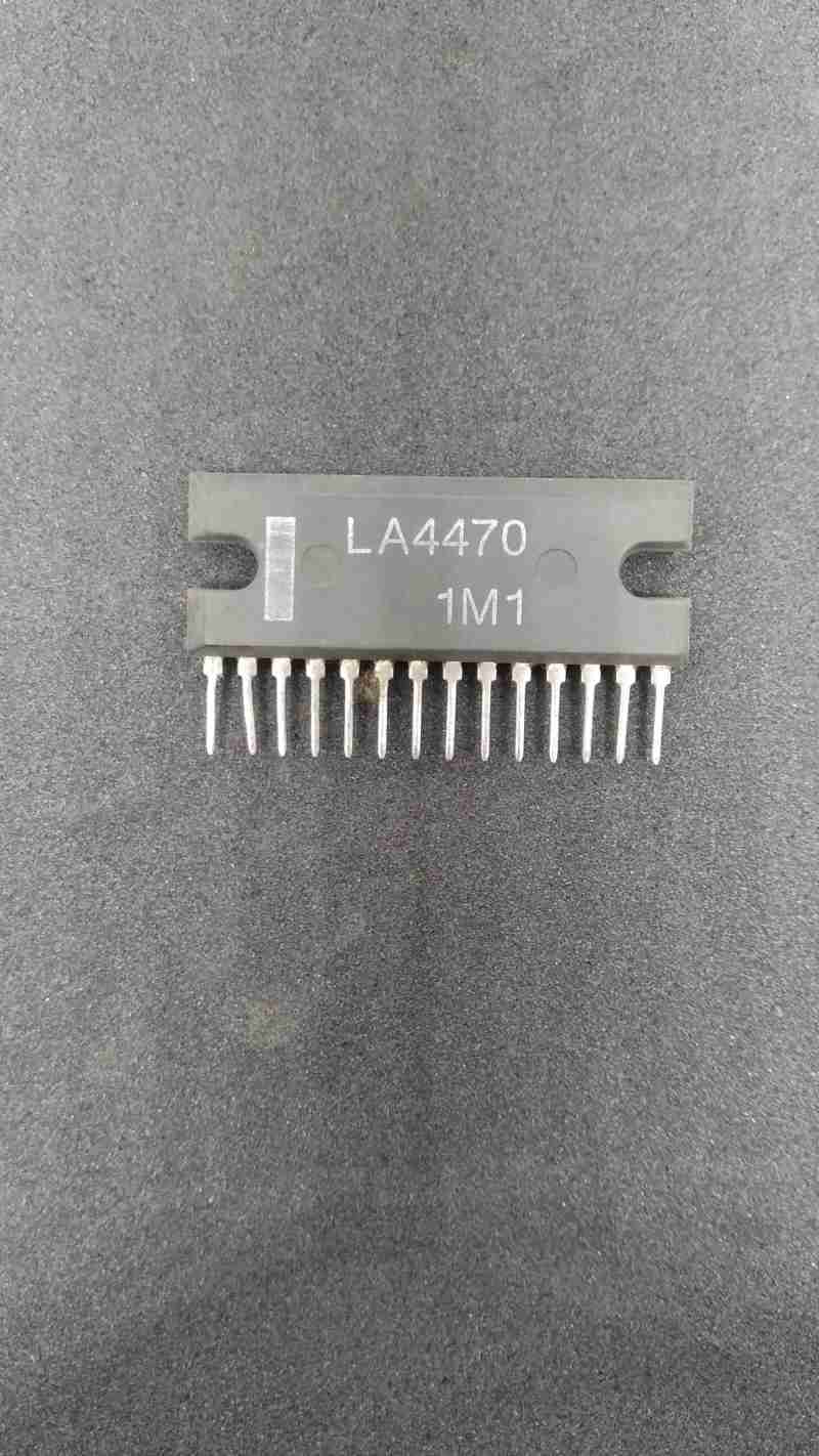 Jual IC LA4470 BTLOCL 20W Power Amplifier untuk Tape Mobil Stereo di