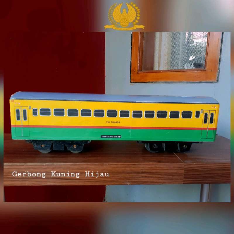 Jual Promo Handmade Miniatur Lokomotif Kereta Api Indonesia Cc 201
