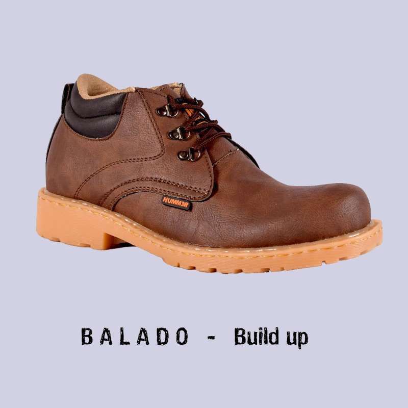 Chunky Boots: Sepatu Boots Besar untuk Kesan Bold dan Percaya Diri