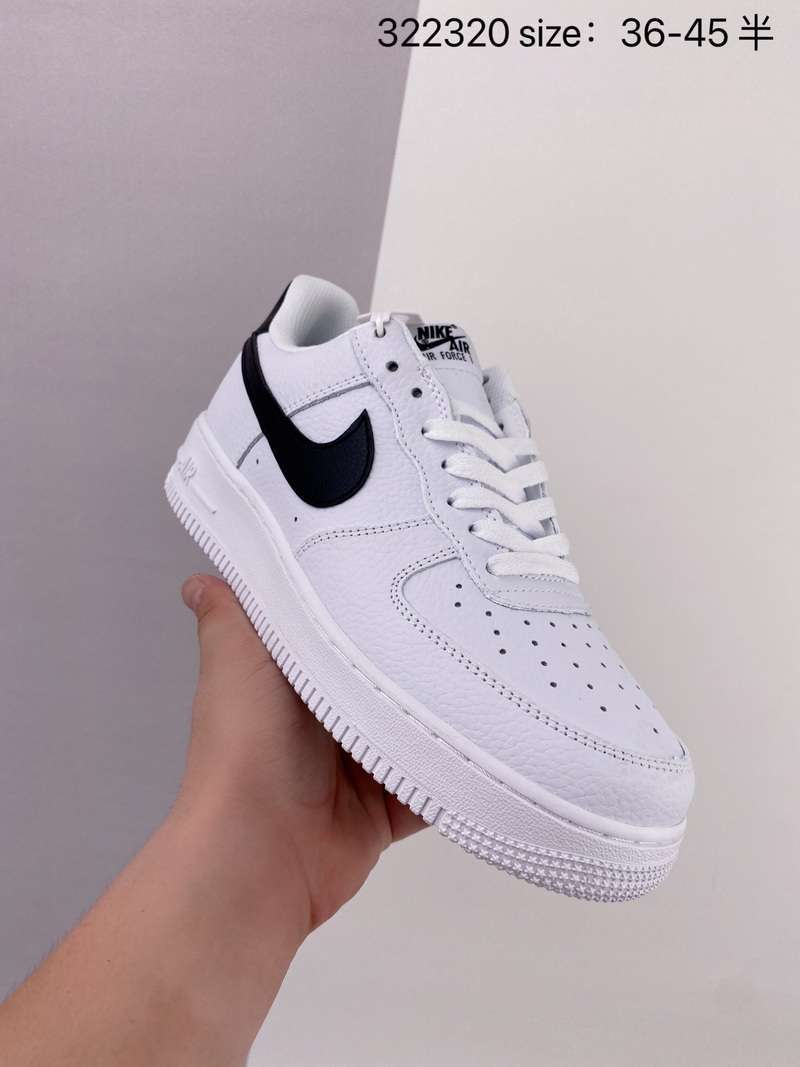 Jual NIKE AIR Force 1 ’07NIKE AIR Force 1 Sepatu olahraga berjalan