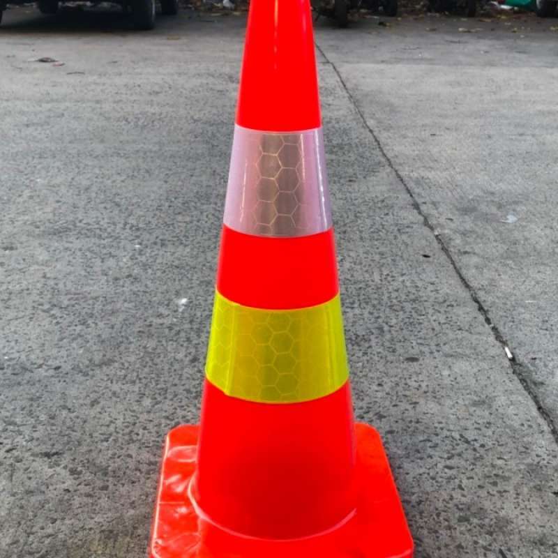 Jual Safety Cone Kerucut Orange/ Trafick Cone Pembatas Jalan di Seller