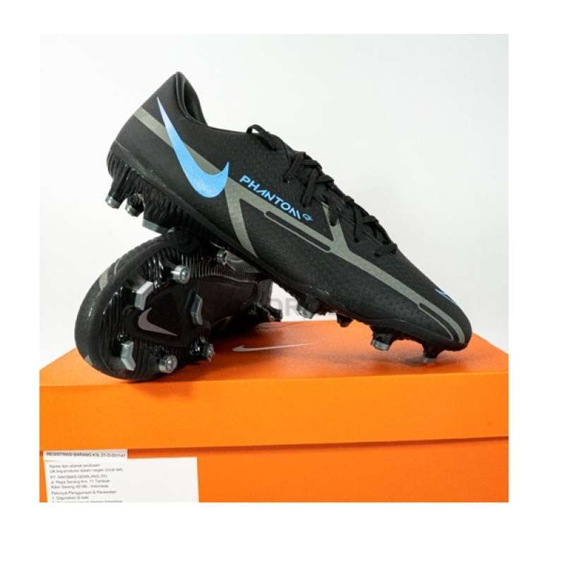 sepatu bola nike phantom