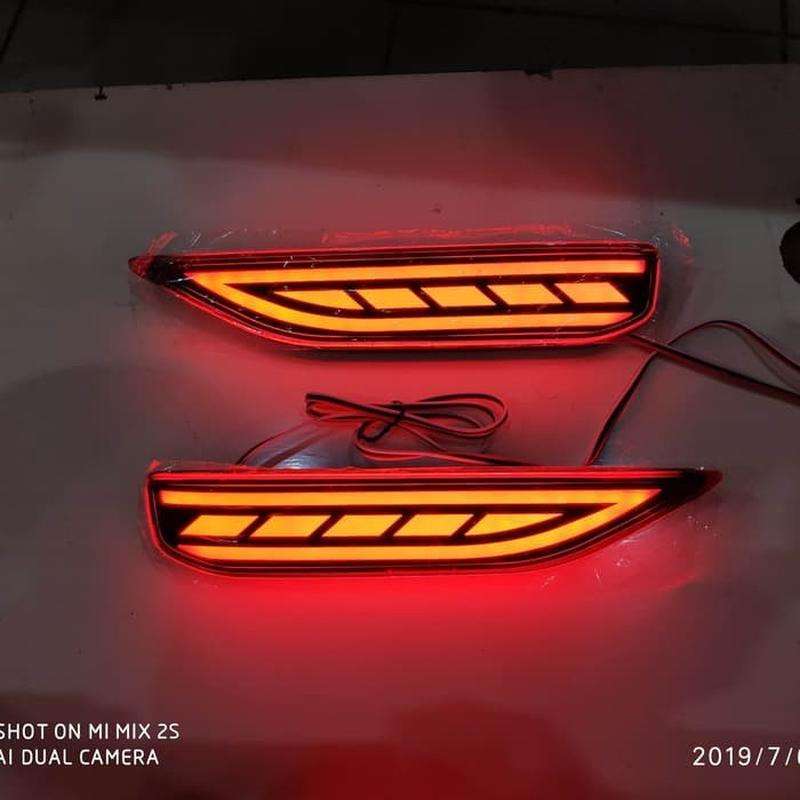 lampu reflektor bumper belakang xpander led