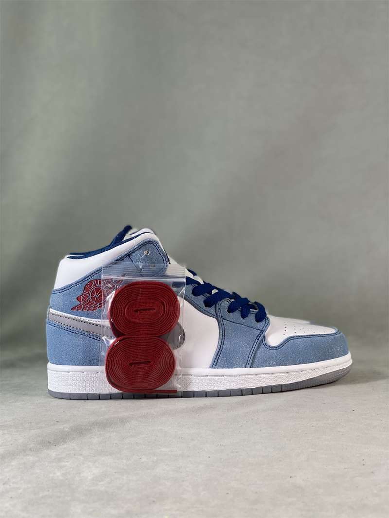 Jual Nike Air Jordan 1 Mid men's and women's lowtop hightop sneakers